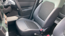 Dacia Spring 27kWh Extreme 65 48kW 5dr Auto Electric Hatchback